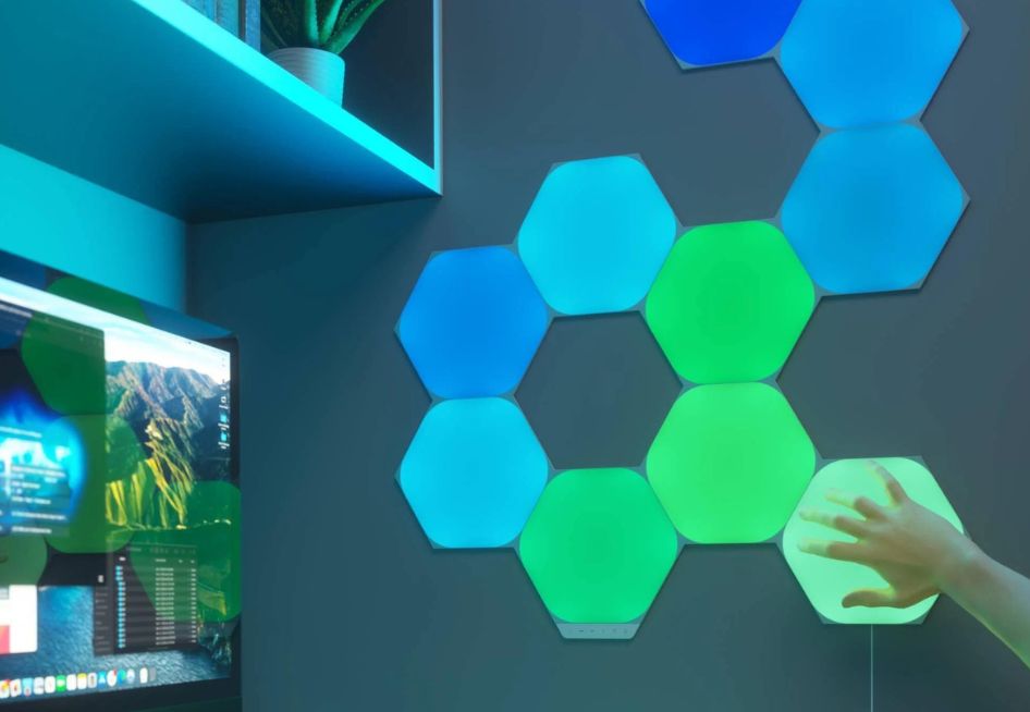 Nanoleaf Shapes Hexagon Smarter Kit touch control